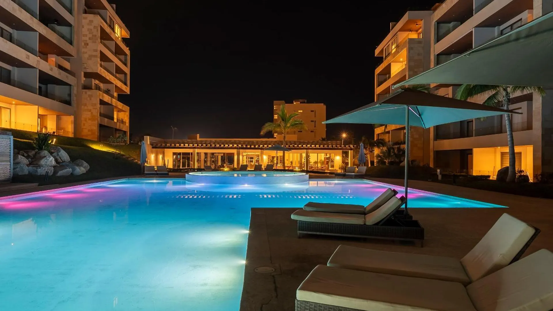 Penthouse With Private Jacuzzi In Villa San Lucas Cabo San Lucas Appartement